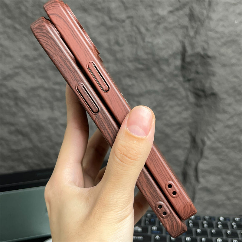 Wallnut™ Case - Lens Protection